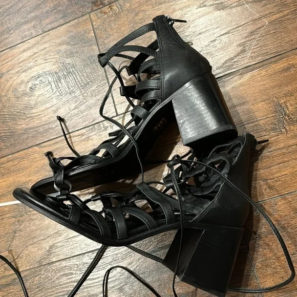 NEW! Steve Madden Black Leather Cherri Strappy Sandal - Size 7 - Picture 12 of 16